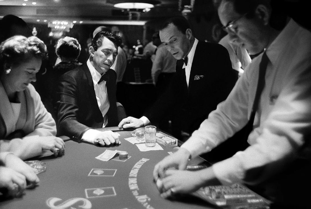 HHpoker24小时客服电话